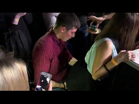 ❤️ Sexe real en una discoteca russa. Noia russa de 18 anys a l'anus i la vagina follada en una discoteca ❌ Porno al porno ca.com-fullporner.ru ️❤